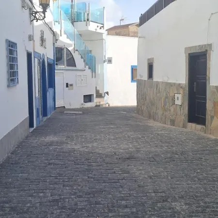 Esencia Tropical Fiber And To 1 Minute Apartment